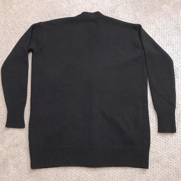 UNIQLO Black 3 Button Cardigan with patch pockets - Picture 3 of 6